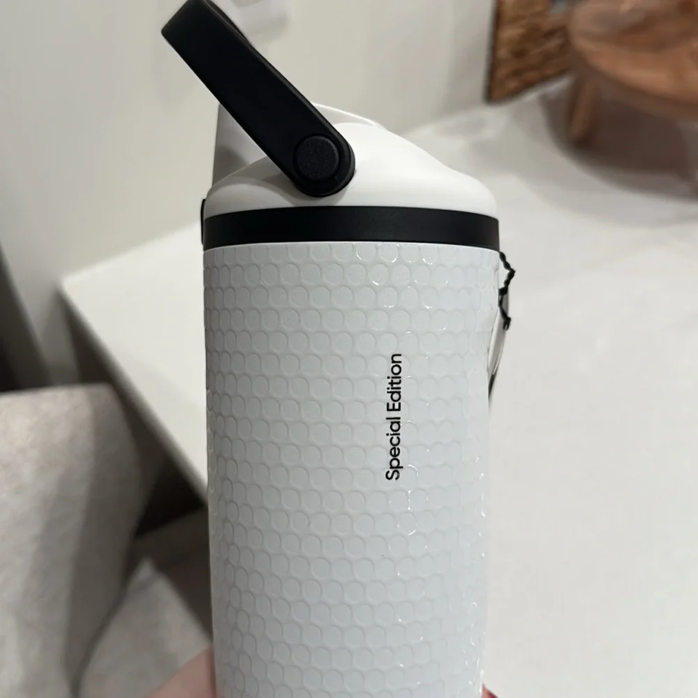 NWT Owala Golf Fairways for Days 30oz FreeSip Water Bottle/Tumbler⛳️ - Picture 2 of 6